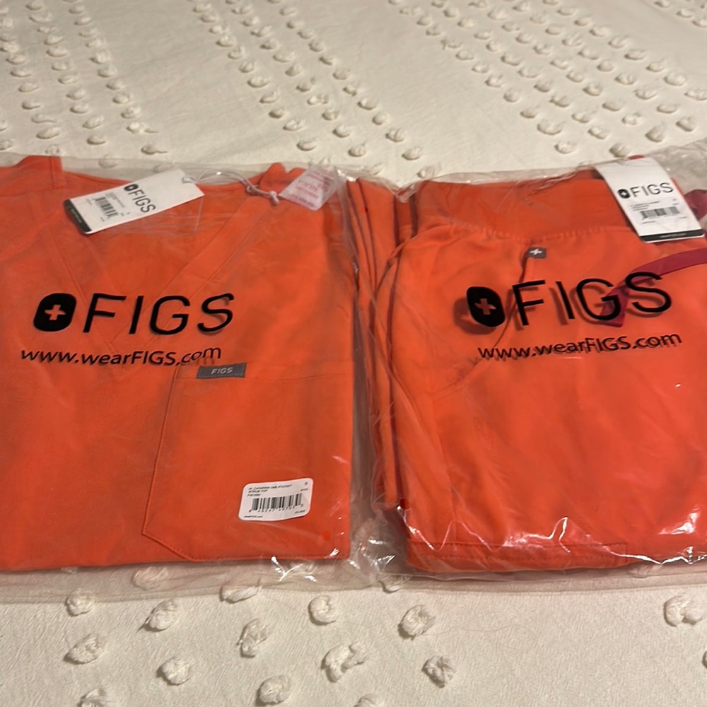 BNWT Figs Sunset Orange Catarina and Zamora!